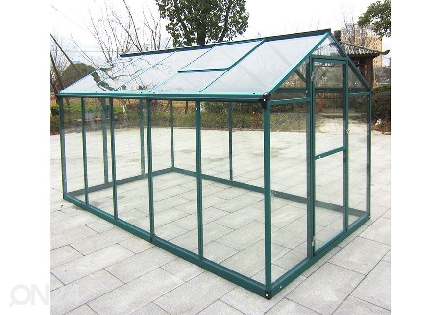 Kasvuhoone klaasist 5,7 m² suurendatud