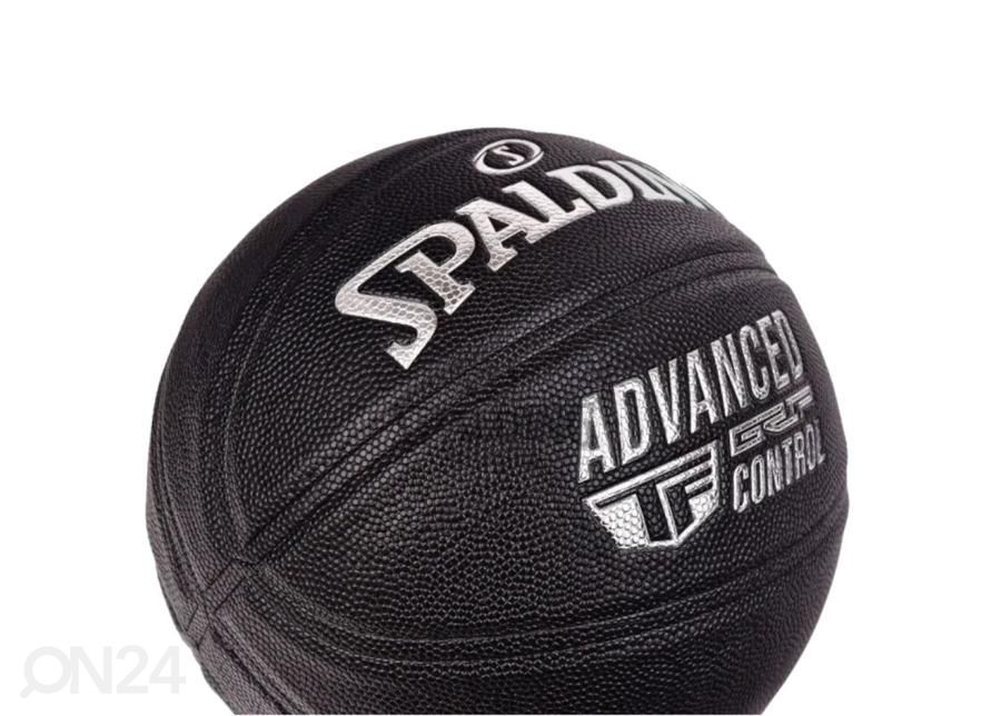 Korvpall Spalding Advanced Grip Control suurendatud