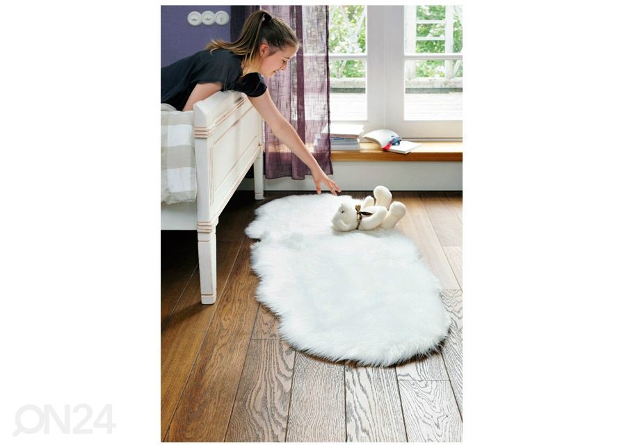 Narma Vegan Fur plüüsvaip Dolly ivory 60x160 cm suurendatud