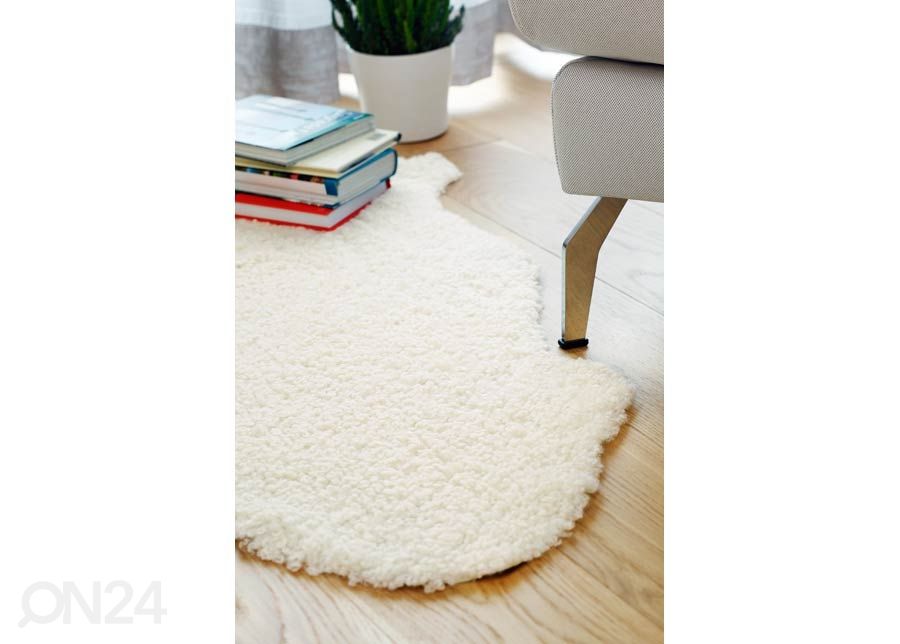 Naturaalne lambanahk Carucul natural white M ±60x90 cm suurendatud