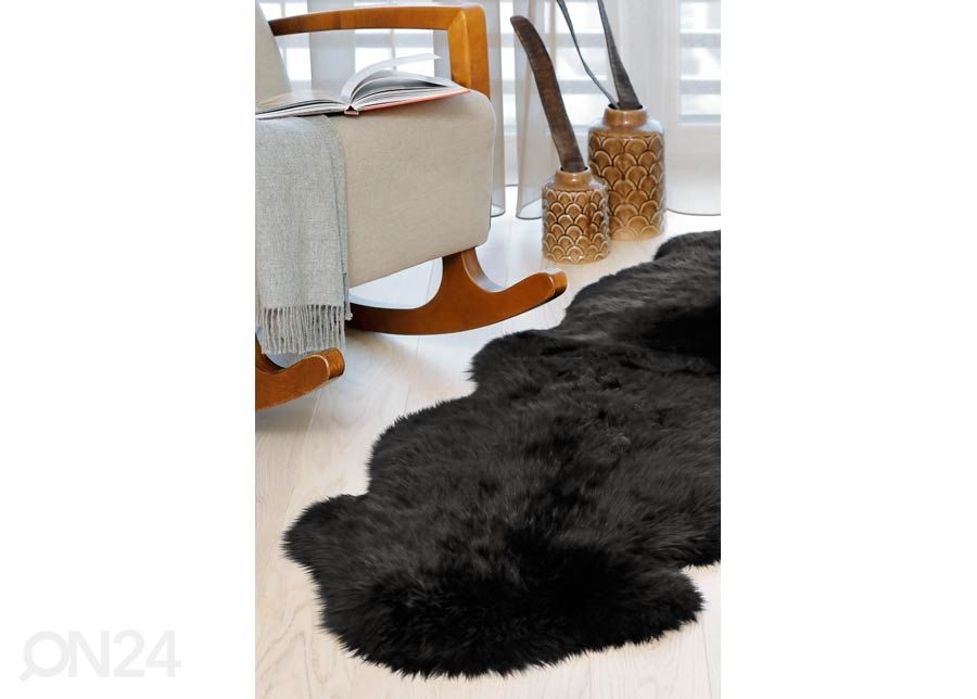 Naturaalne lambanahk Merino black DUO ±60x180 cm suurendatud