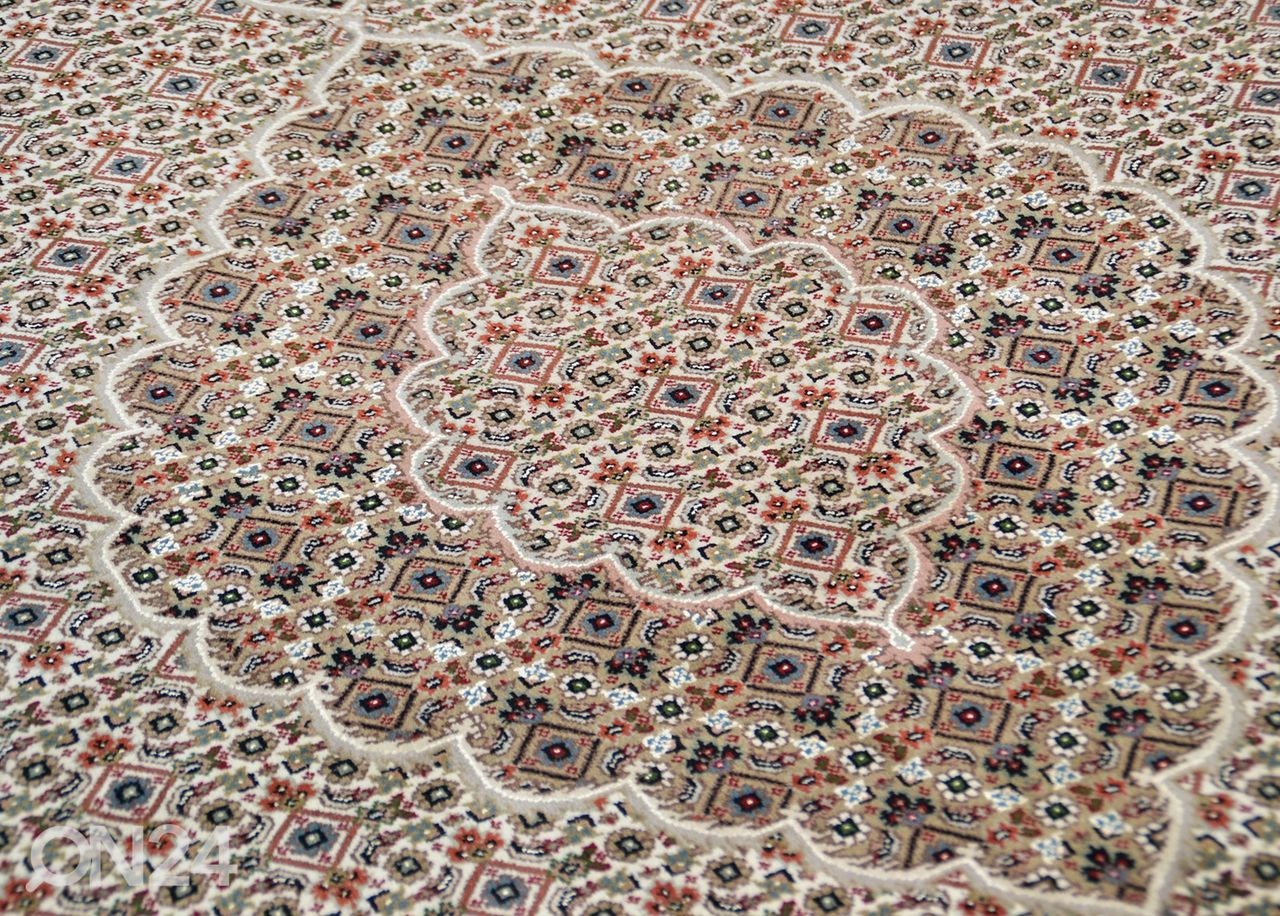 Vaip Sirsa Silk Tabriz Mahi 140x200 cm suurendatud