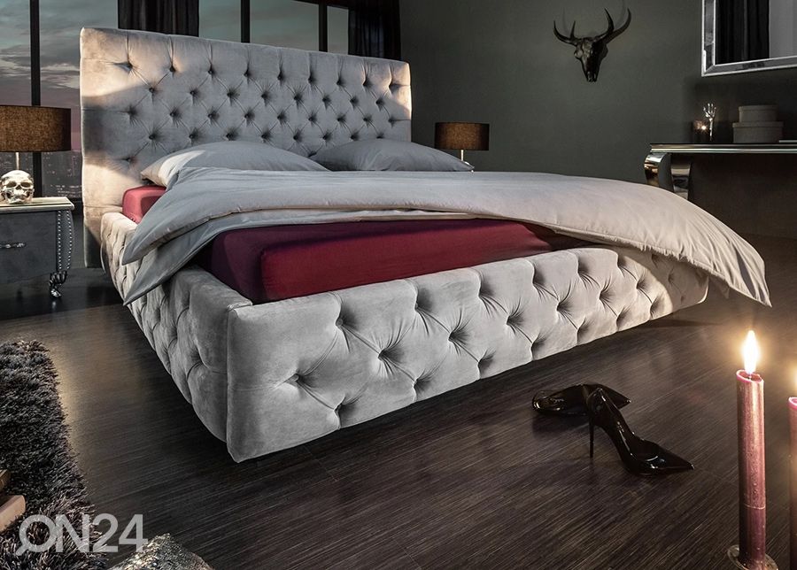 Voodi Chesterfield, 180x200 cm suurendatud