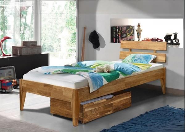 Tammepuidust voodi Elke